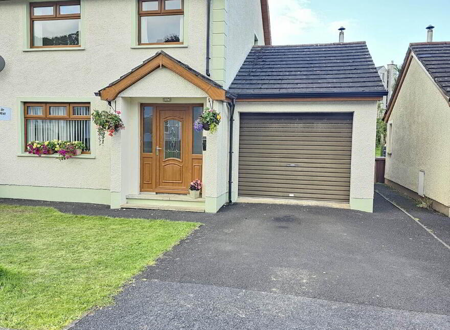 40 Bellisk Drive, Cushendall, Ballymena, BT44 0AX photo