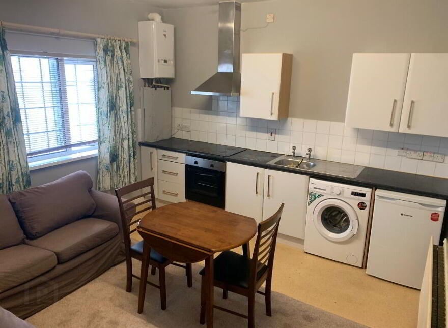 Apartment 3 111 Eglantine Avenue, Belfast, BT9 6EX