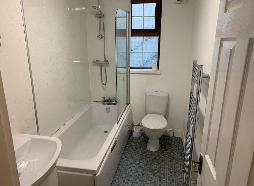 Apartment 3 111 Eglantine Avenue, Belfast, BT9 6EX