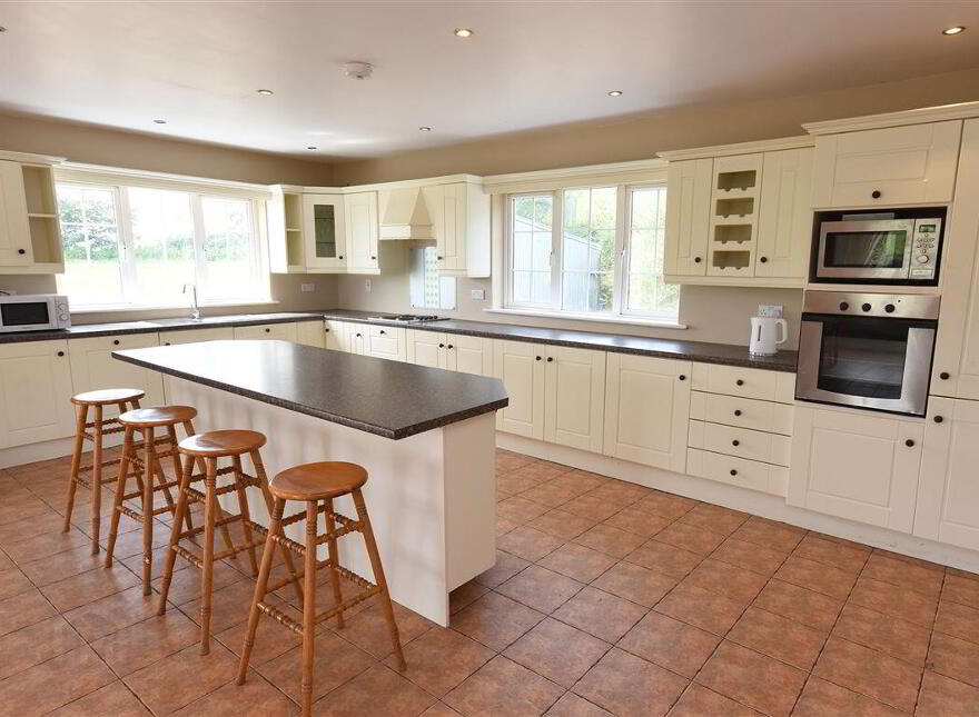 Ballyvorane North, Nohoval