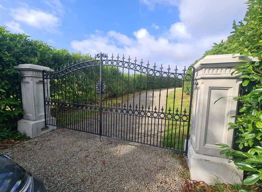 Ballyvorane North, Nohoval
