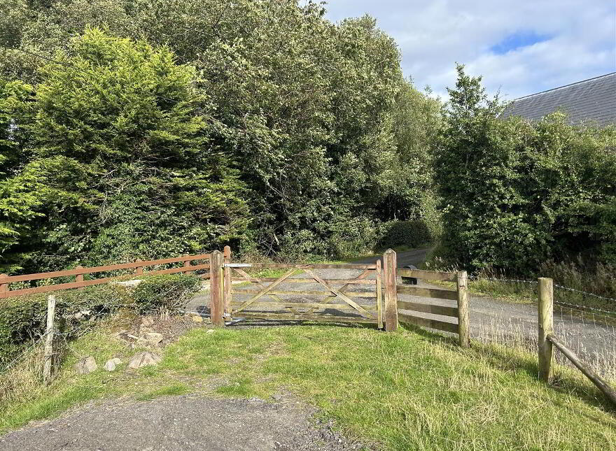 Site Between 50 & 52, Moorfields Road, Ballymena, BT42 3BT