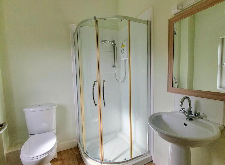18 Devenish Manor, Enniskillen, BT74 5JB