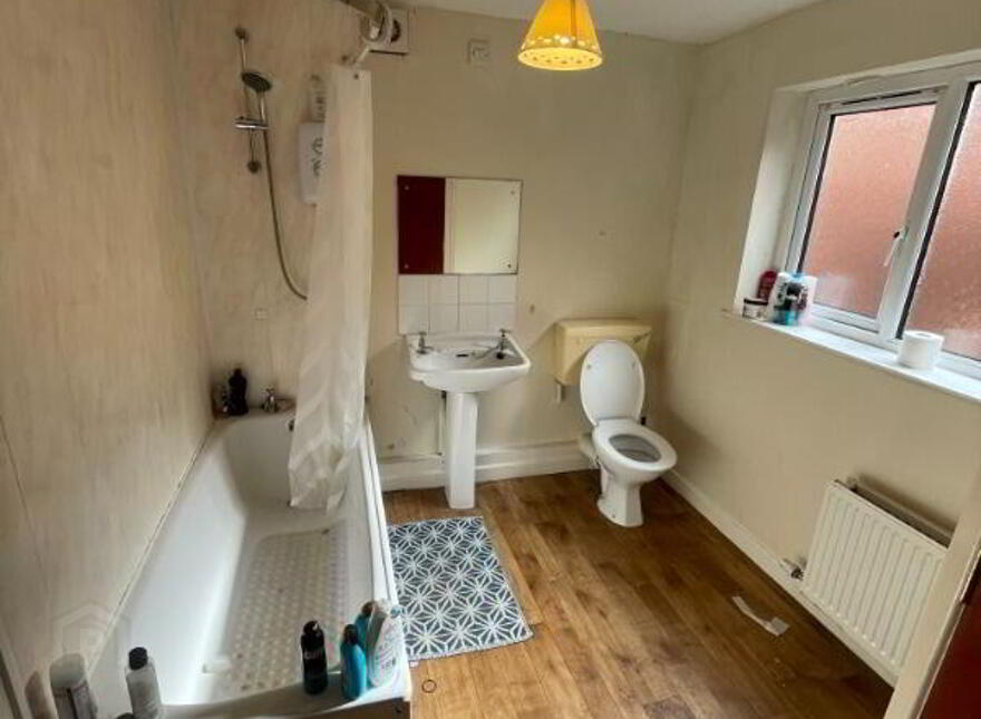 105 Dunluce Avenue, Belfast, BT9 7AX