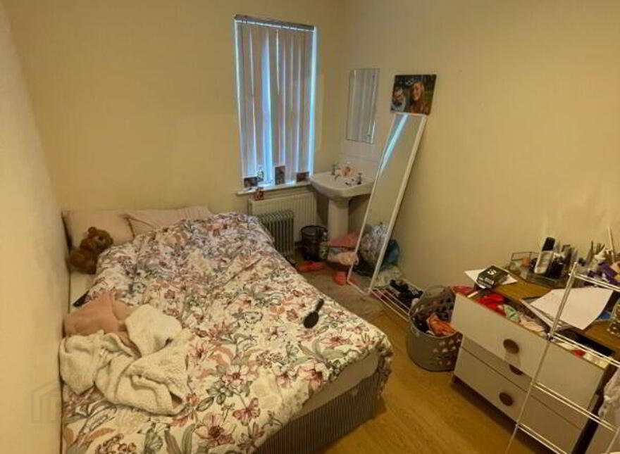 105 Dunluce Avenue, Belfast, BT9 7AX