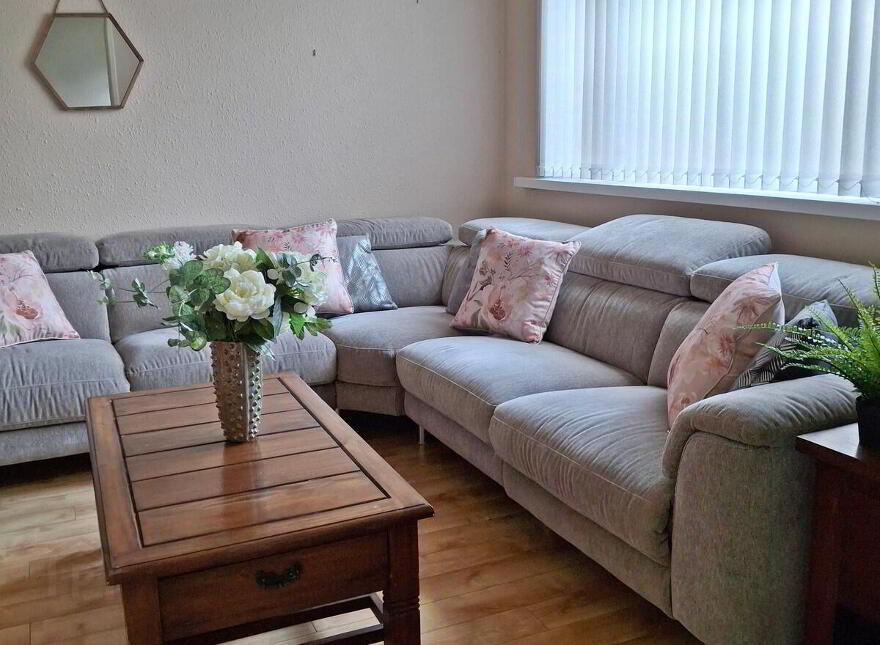 24 Loane Drive, Enniskillen, BT74 4EG