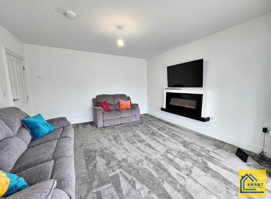 8 Millmount Village Gardens, Dundonald, Belfast, BT16 1BH
