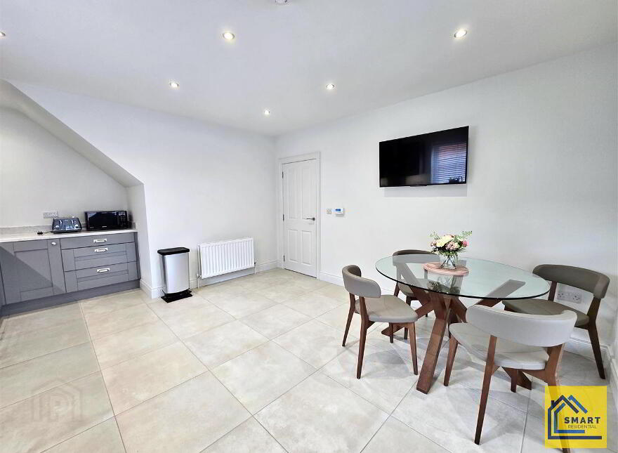 8 Millmount Village Gardens, Dundonald, Belfast, BT16 1BH