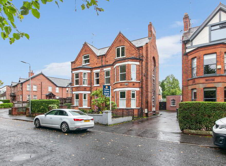 Apt 3, 79 Marlborough Park South, Malone Road, Belfast, BT9 6HS photo