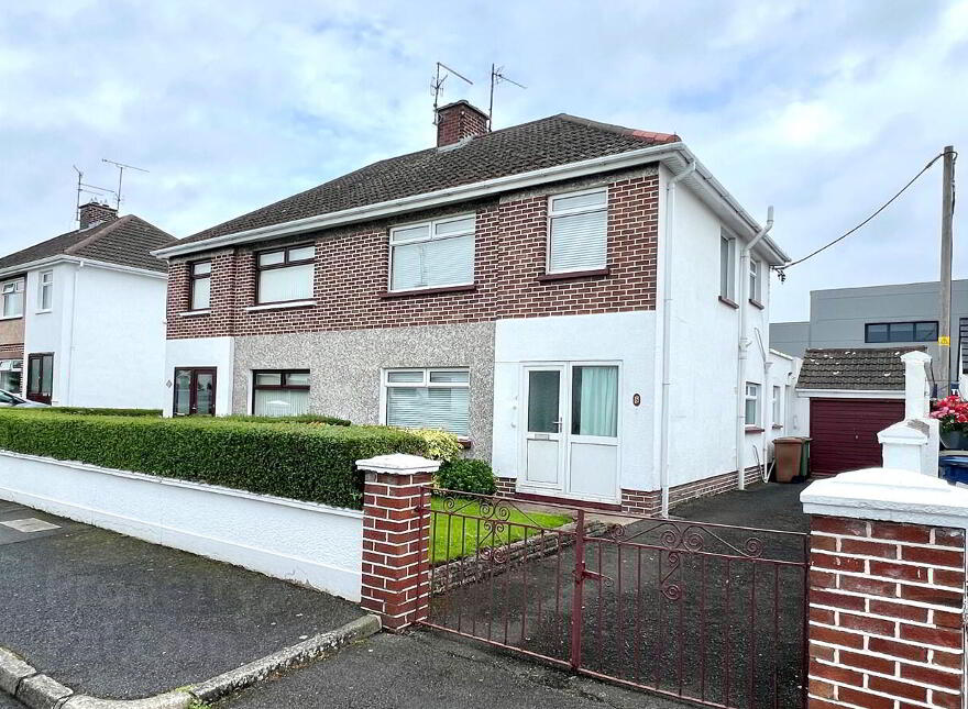 6 Dorchester Park, Portadown, BT62 3EA photo