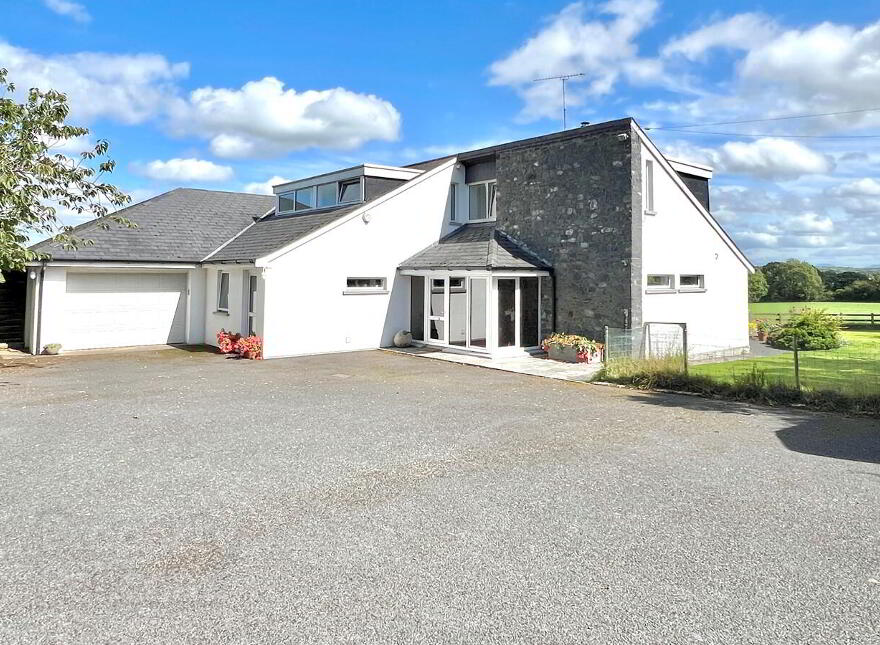 151 Ballymore Road, Tandragee, BT62 2JZ photo