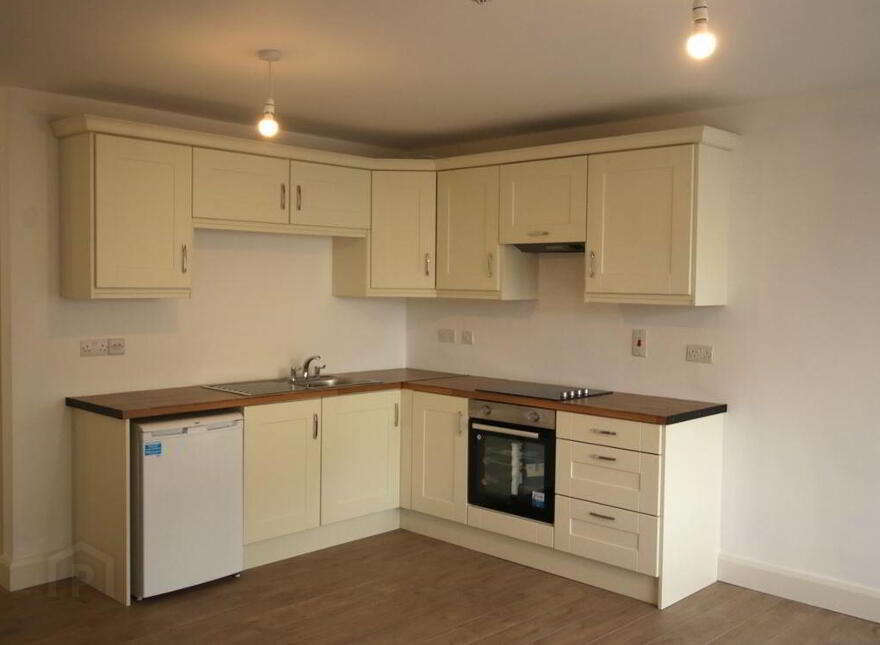 2 Apartments, Main Street, Rathdowney, Laois, R32FW62
