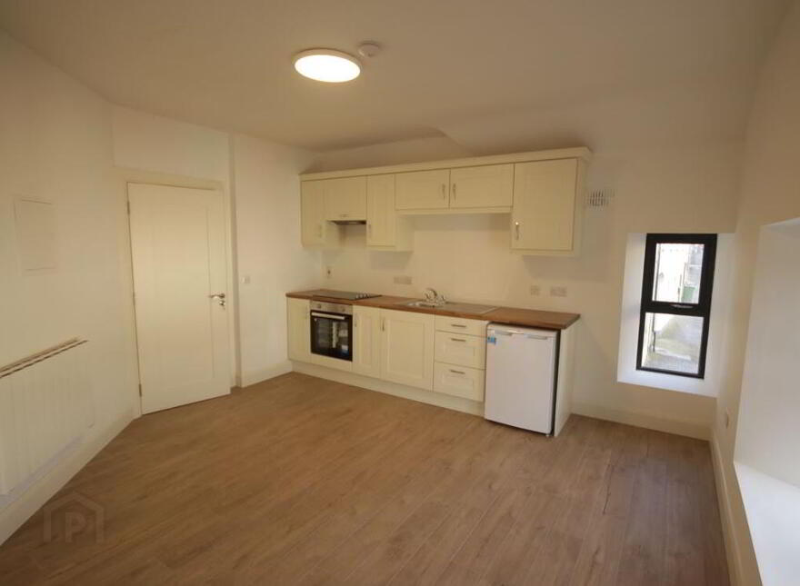 2 Apartments, Main Street, Rathdowney, Laois, R32FW62