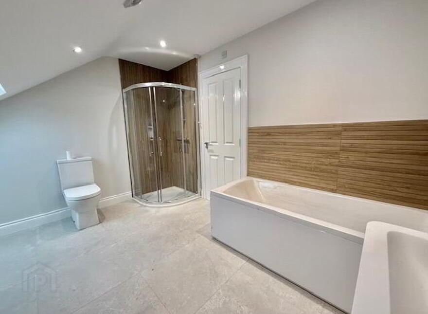 14 Manor Hill, Derry, BT47 2JT