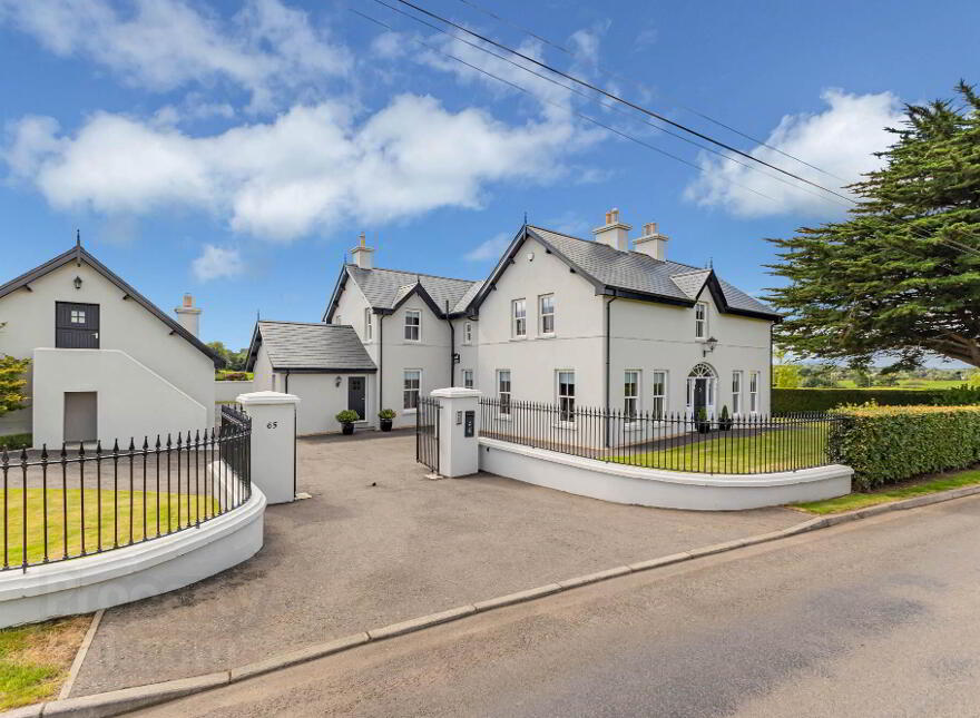 65 Carnbane Road, Hillsborough, Lisburn, BT27 5NG photo