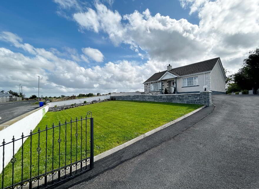 67 Drumquin Road, Castlederg, Omagh, BT81 7RG photo