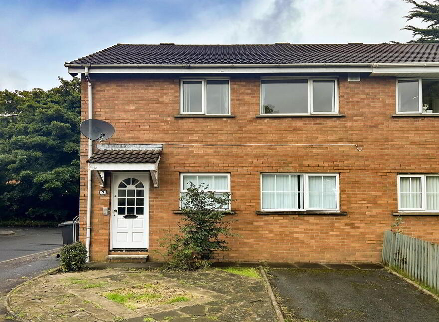 7 Chichester Park Central, Belfast, BT15 5DU photo