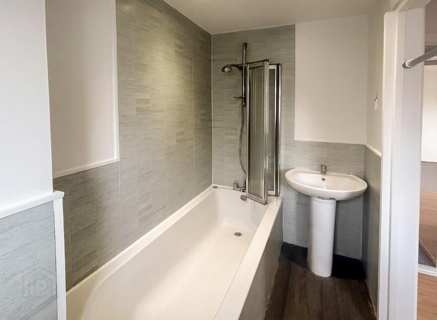 7 Chichester Park Central, Belfast, BT15 5DU
