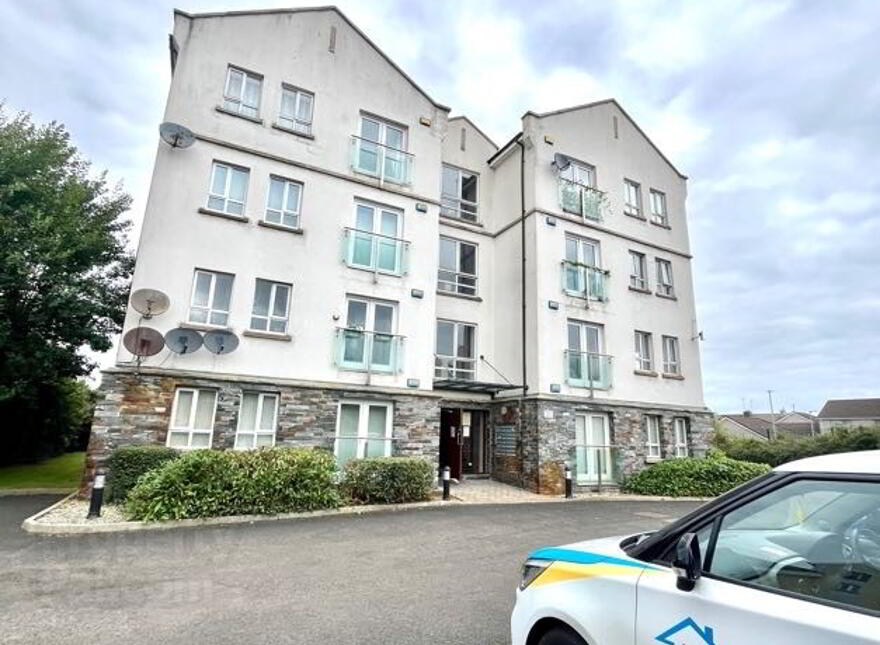 10 Pennethorn Court, Waterside, Derry/Londonderry, BT47 6FZ photo