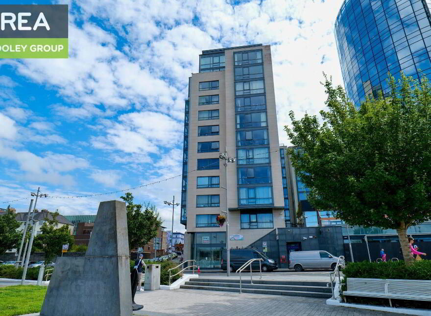 Apt 507, Block A Riverpoint, Bishops Quay, Limerick, V94XY56 photo