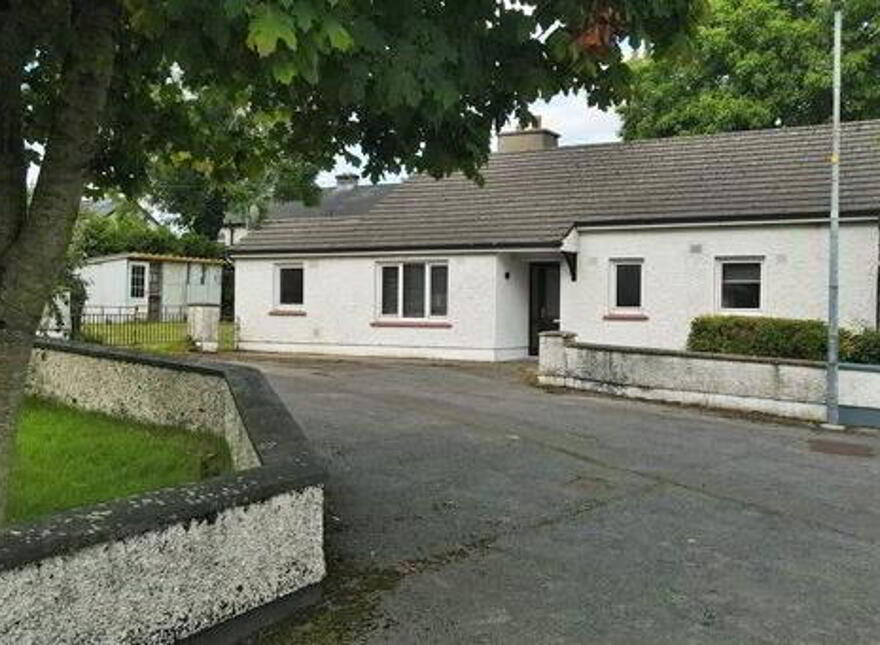 4 Woodside, Ballaghaderreen, F45A978 photo