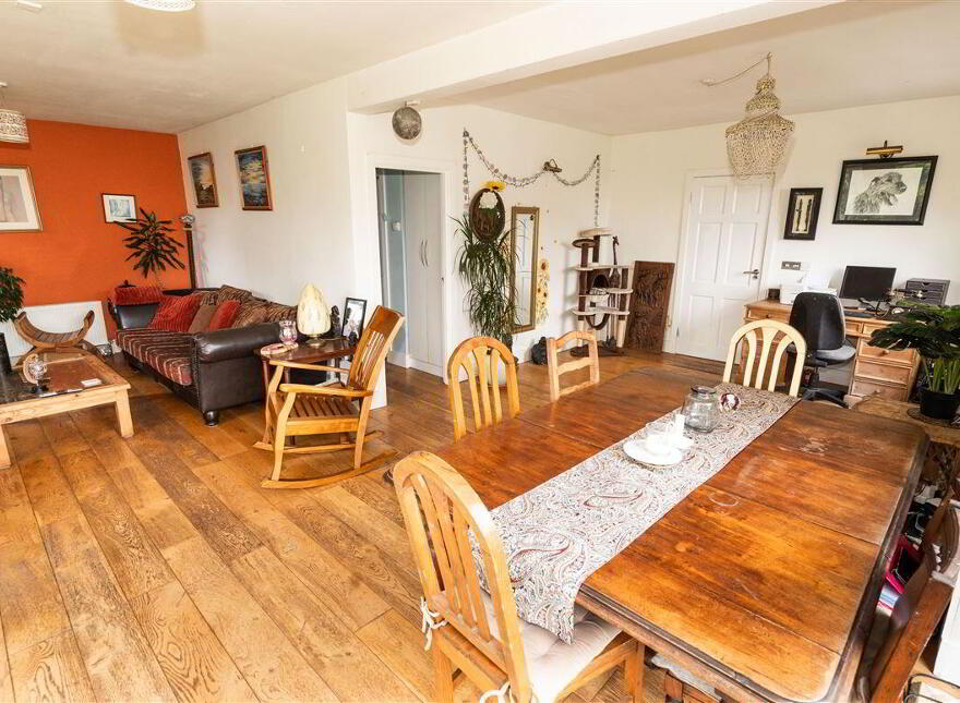 Ferndale, Oysterhaven, Castletown