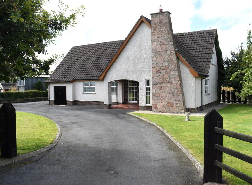 Bramley, 6a Ballinderry Road, Aghalee, BT67 0DY photo