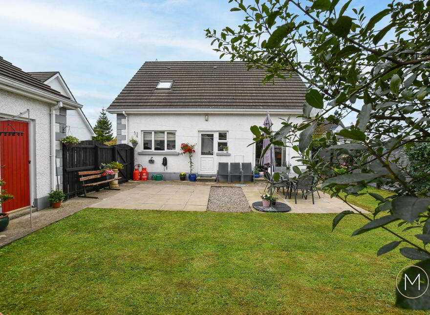 10 Castle Lodge, Randalstown, BT41 2ES