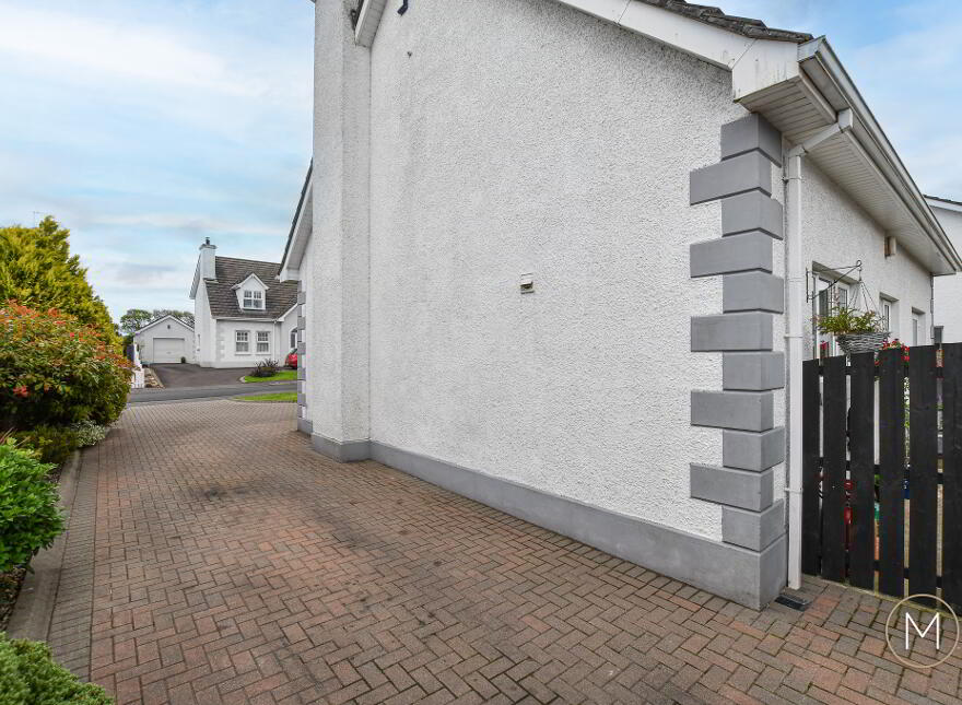 10 Castle Lodge, Randalstown, BT41 2ES