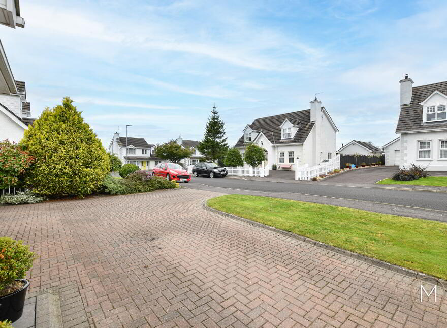 10 Castle Lodge, Randalstown, BT41 2ES