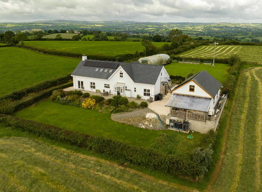 12 Brackagh Road, Poyntzpass, BT35 6RL photo