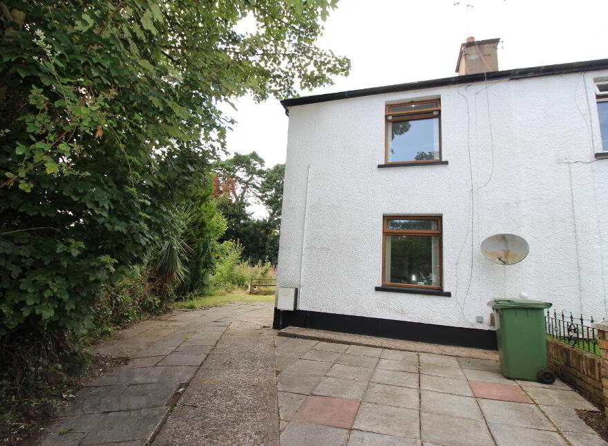 86 Sunnyhill Park, Dunmurry, Belfast, BT17 0PZ photo