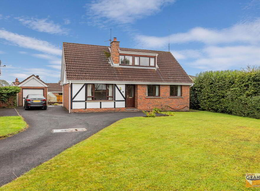 32 Maghaberry Manor, Maghaberry, Craigavon, BT67 0JZ photo