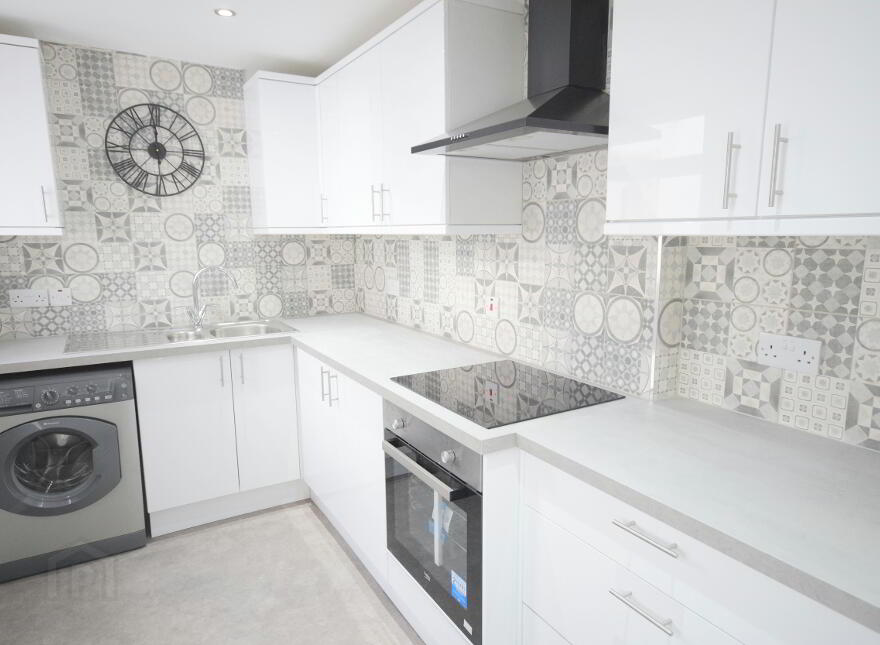 133 Rosebery Road, Ravenhill Road, Belfast, BT6 8JB