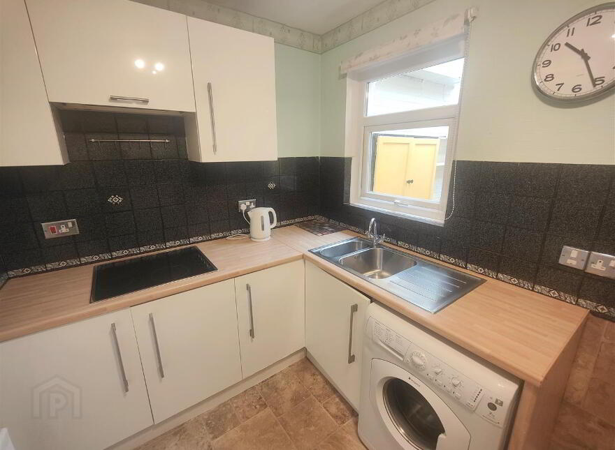 29 Oakley Street, Belfast, BT14 8BL