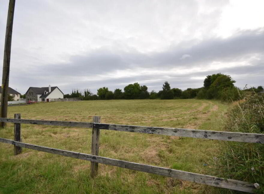 Site, Lahardaun, Ballina