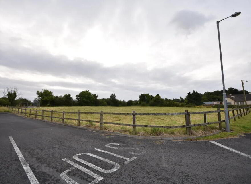 Site, Lahardaun, Ballina photo
