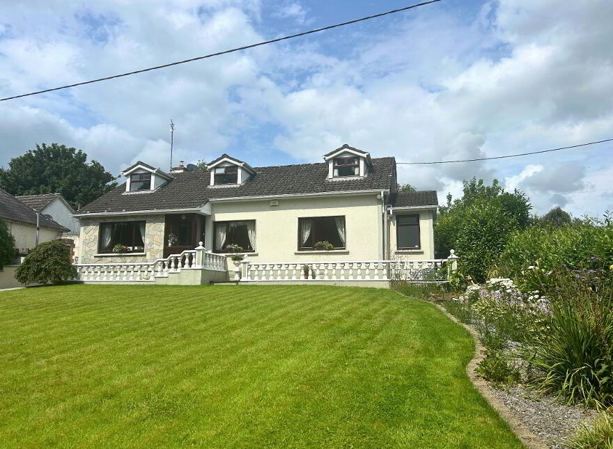 Castleview House B&b, St Ercs Terrace, Slane, C15XT53 photo