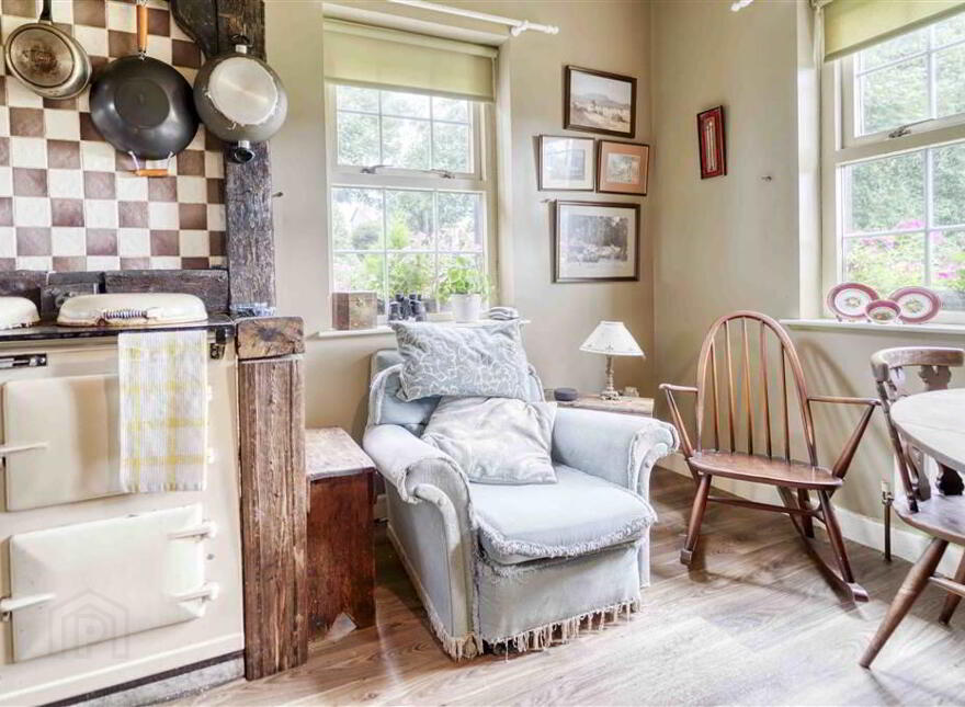 Larch Cottage, 16 Drumlin Road, Donaghcloney, BT66 7NJ