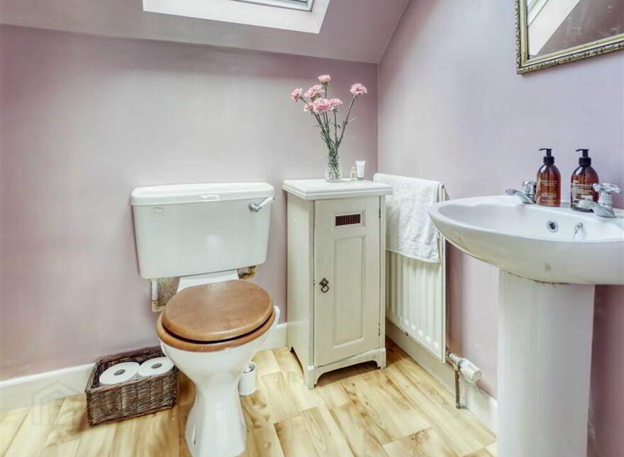 Larch Cottage, 16 Drumlin Road, Donaghcloney, BT66 7NJ