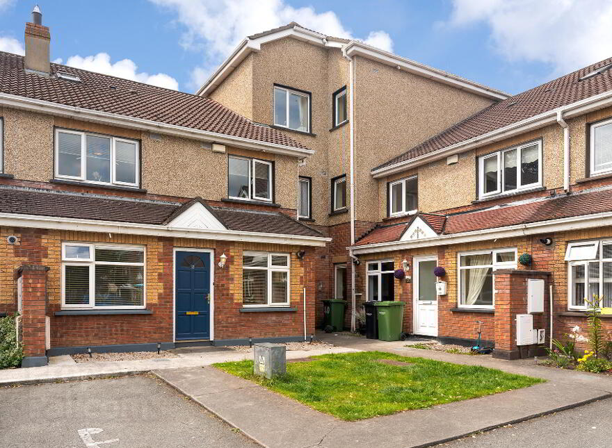 18 Finn Eber Square, Finglas, Dublin, D11 photo