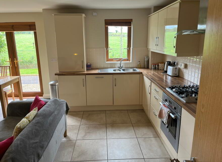 15 Galvally Mews (Student Let 2025), Portstewart, BT55 7TP