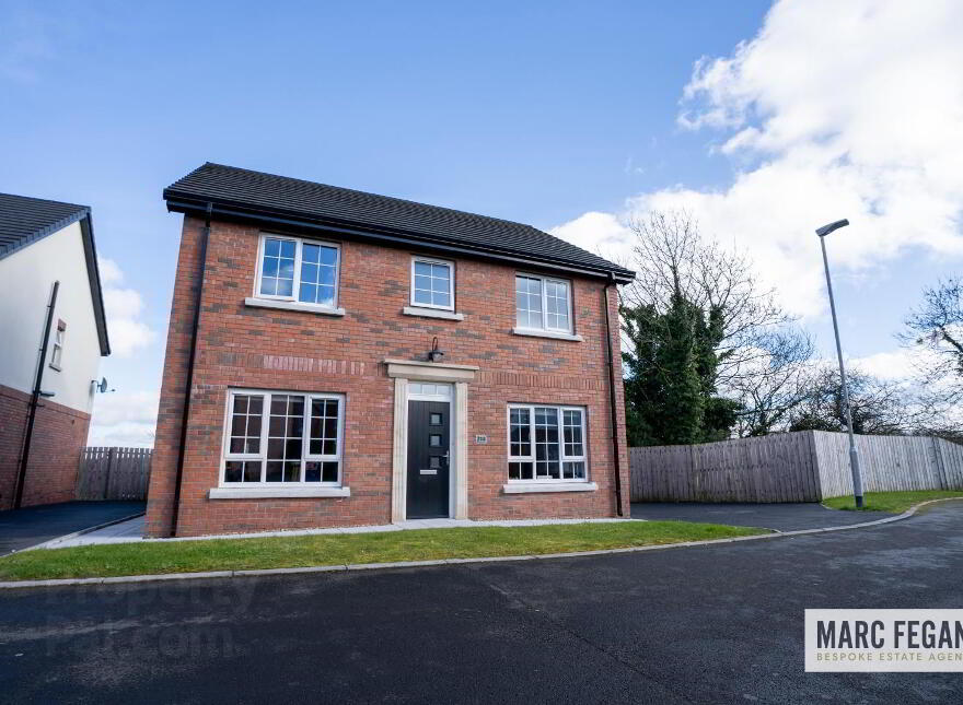 318 Belvedere Manor, Lurgan, Craigavon, BT67 9PA photo