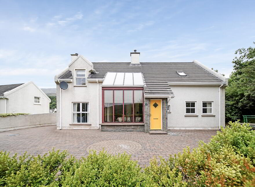 The Narrows, 8 Fintra Bay, Killybegs, F94R8Y4