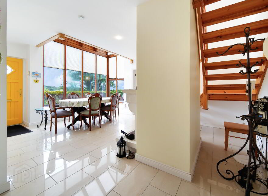 The Narrows, 8 Fintra Bay, Killybegs, F94R8Y4