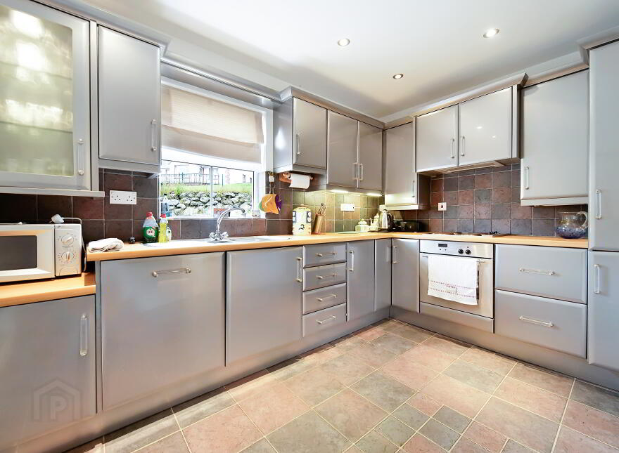 The Narrows, 8 Fintra Bay, Killybegs, F94R8Y4