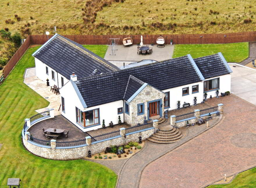 151 Carnamuff Road, Limavady, BT49 9JG