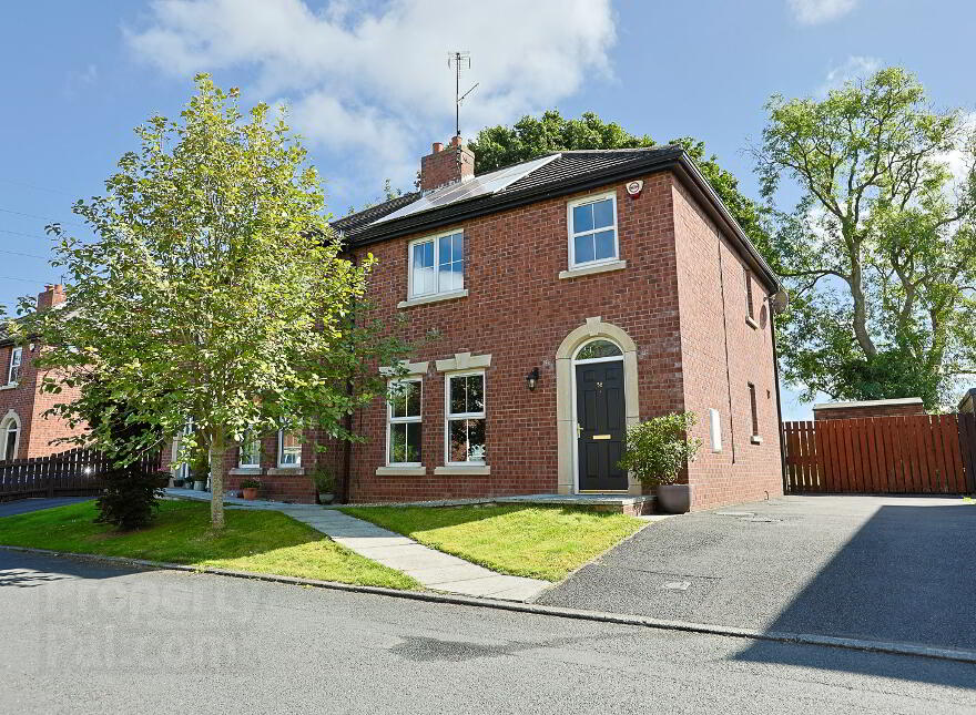 58 Roes Hill, Laurencetown, Craigavon, BT63 6FD photo