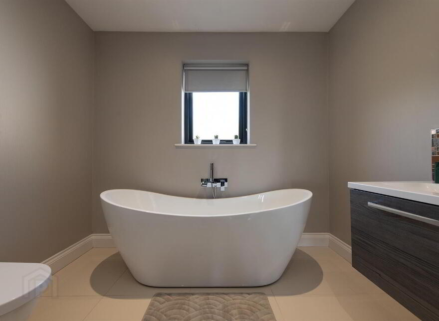 42b The Heights, Loughinisland, Downpatrick, BT30 8PX