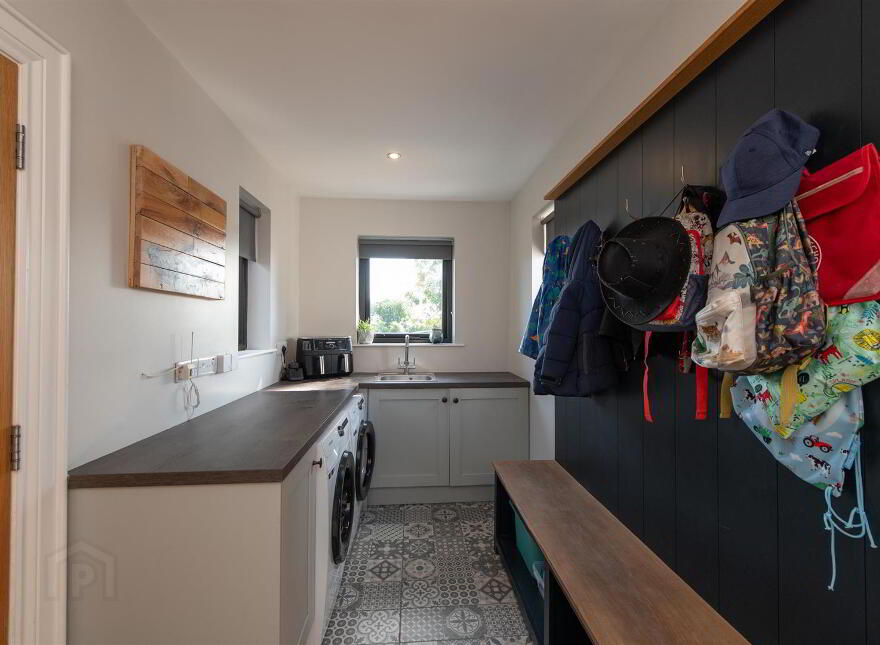 42b The Heights, Loughinisland, Downpatrick, BT30 8PX